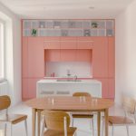 Casa Tahiti a Roma: quando colore e materia costruiscono lo spazio
